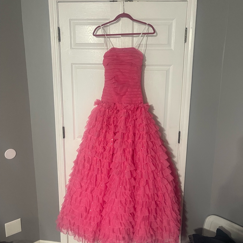 B. Smart Pink Ruffled Tiered Strapless Prom Dress